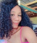 Dating Woman Madagascar to Nosy bé helle ville  : Vanessa, 20 years